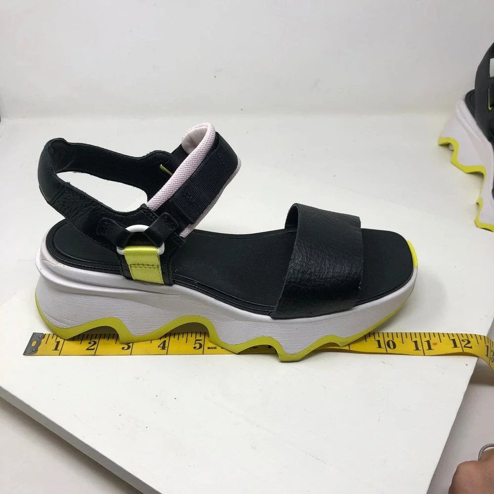 Sorel Kinetic Impact Y-Strap High Sandals Womens 9 Black Yellow Bold Athleisure